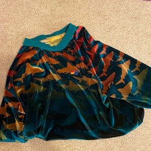 Sweatshirt with sharks